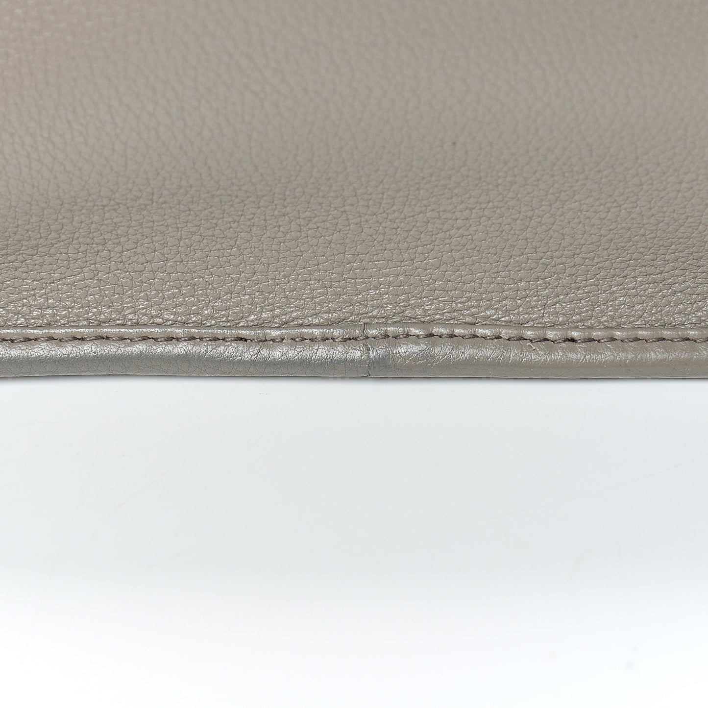 Vitello Daino Crossbody Flap Grey