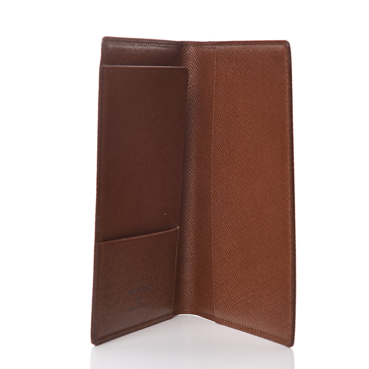 Louis Vuitton Monogram Passport Cover 5 of 7