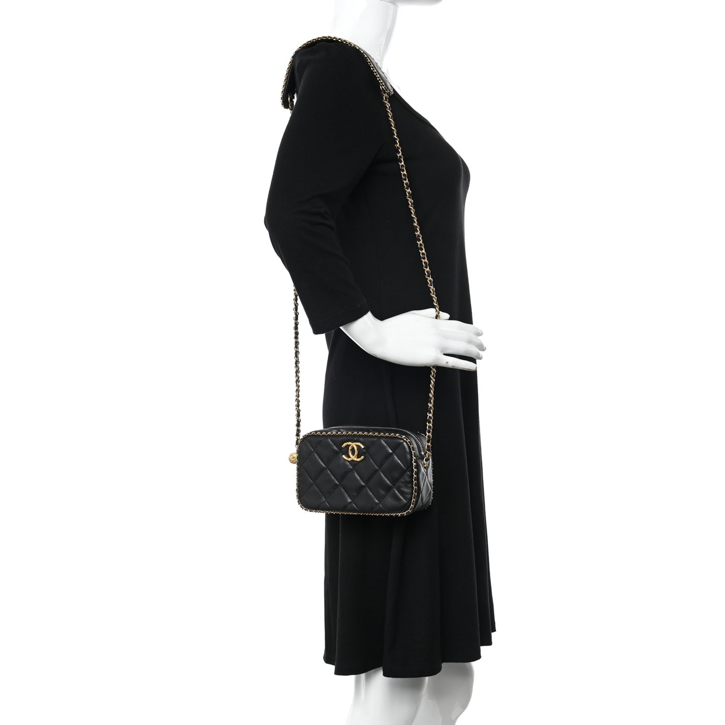 Lambskin Quilted Chain CC Mini Camera Case Black