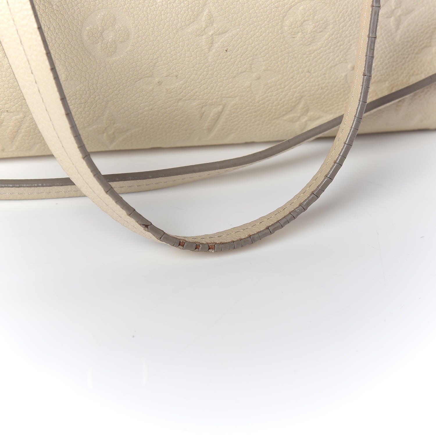 Louis Vuitton Empreinte Lumineuse PM Neige 16 of 16