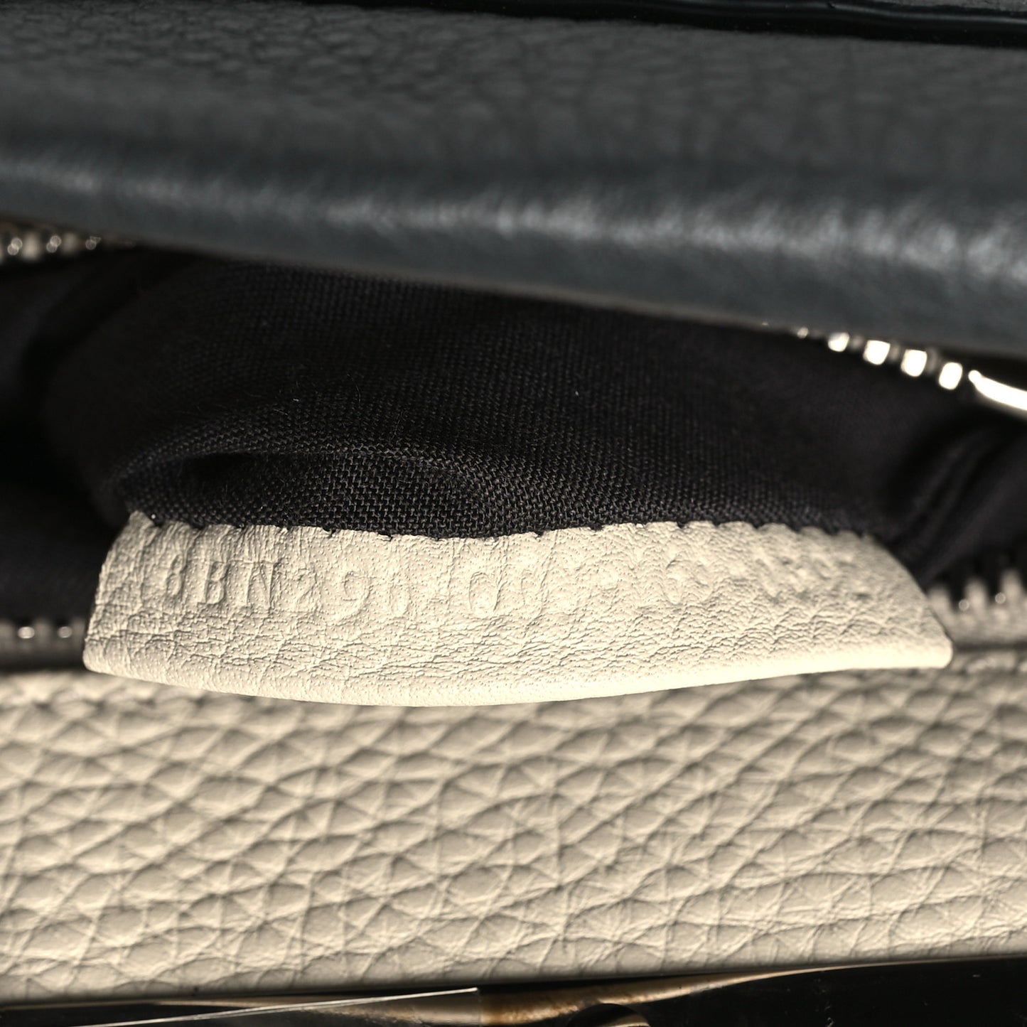 Cuoio Romano Selleria Bi-Color Medium Peekaboo Iconic Satchel Asfalto Latte