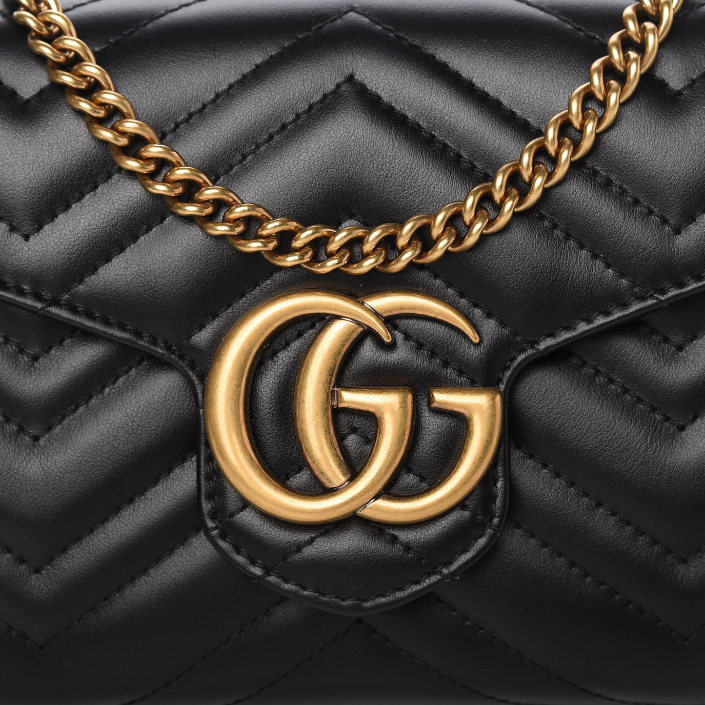 Calfskin Matelasse GG Marmont Chain Wallet Black