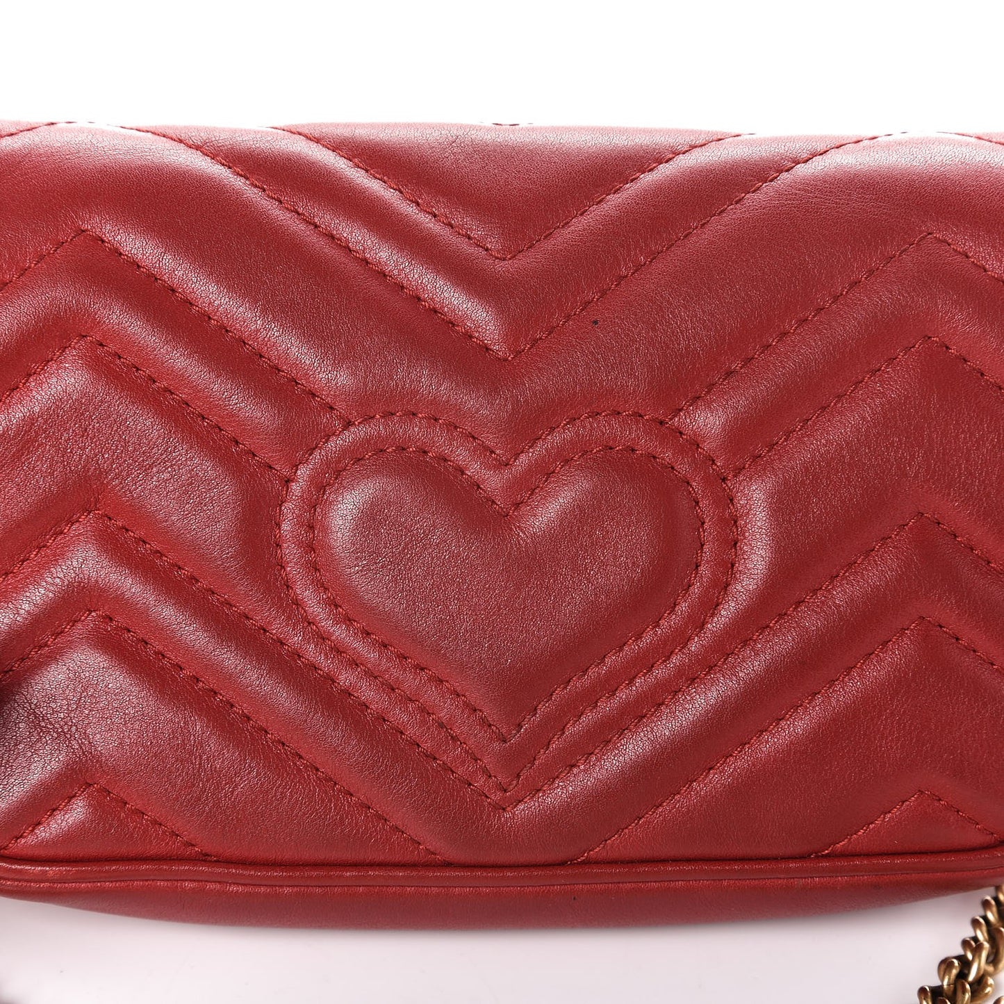 Calfskin Matelasse Super Mini GG Marmont Shoulder Bag Hibiscus Red