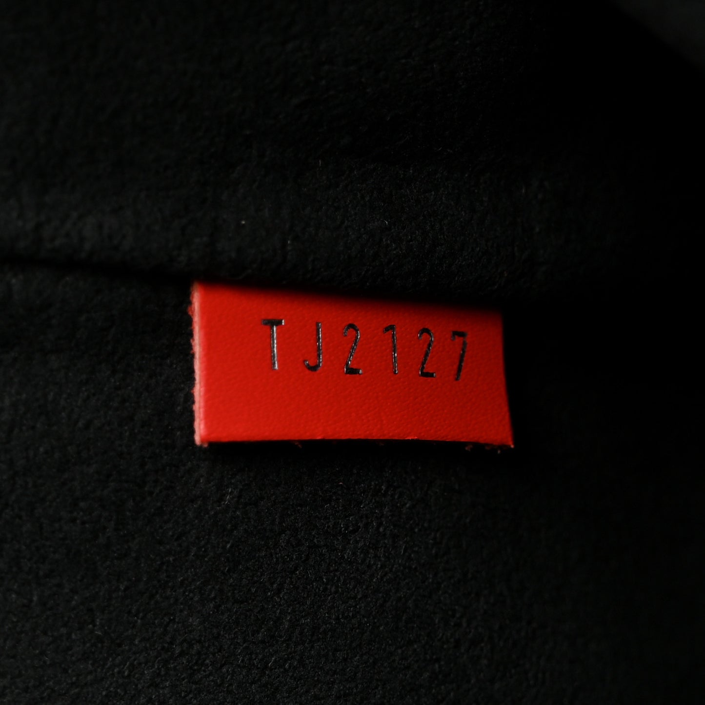 X SUPREME Epi Pochette Jour GM Red