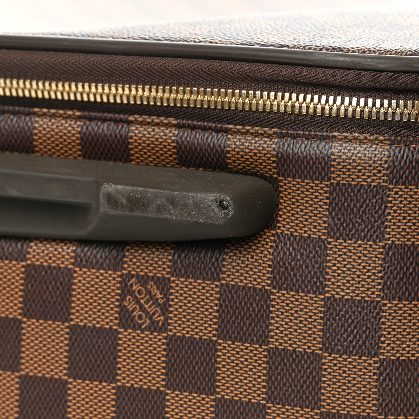 Damier Ebene Pegase Light 55