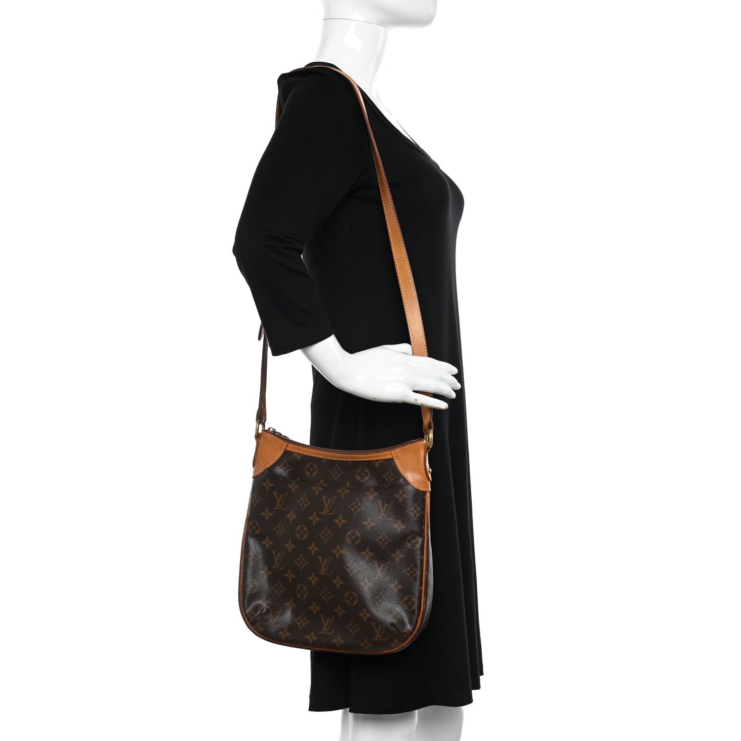 Louis Vuitton Monogram Odeon MM 3 of 15