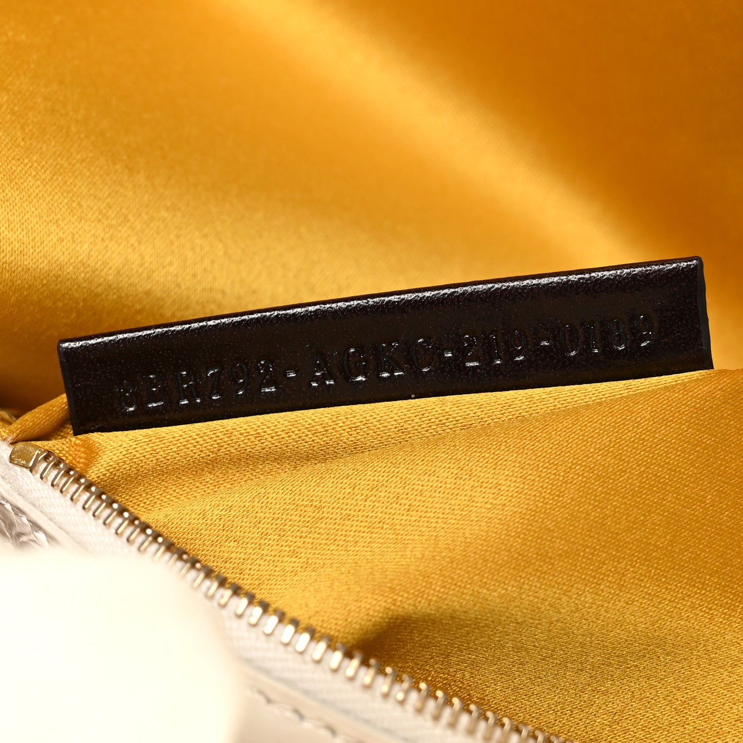 Satin Sequin Paillettes Elaphe Plexiglass Baguette 1997 Giallo Avorio
