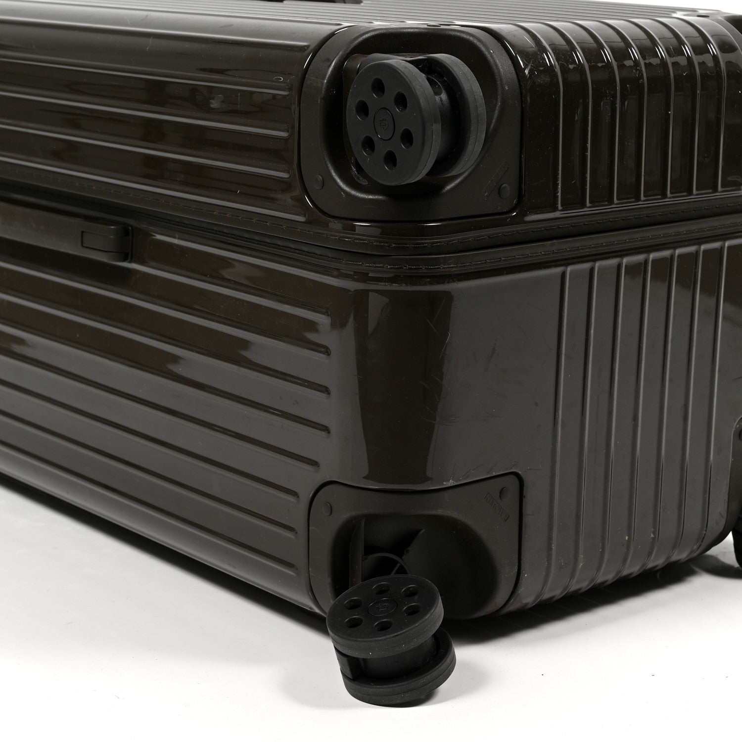 Rimowa Gloss Polycarbonate Essential Trunk Plus Cedar Brown 7 of 15
