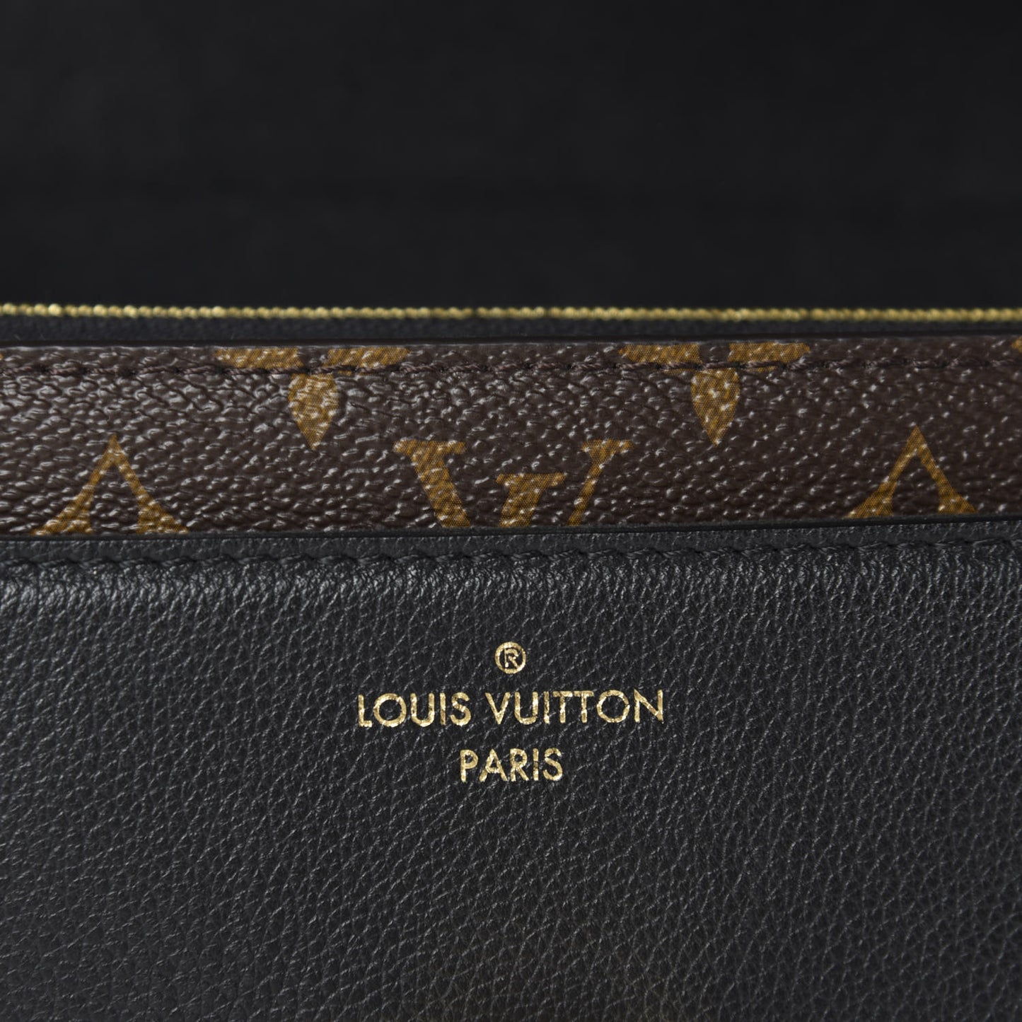 Monogram Victoire Black