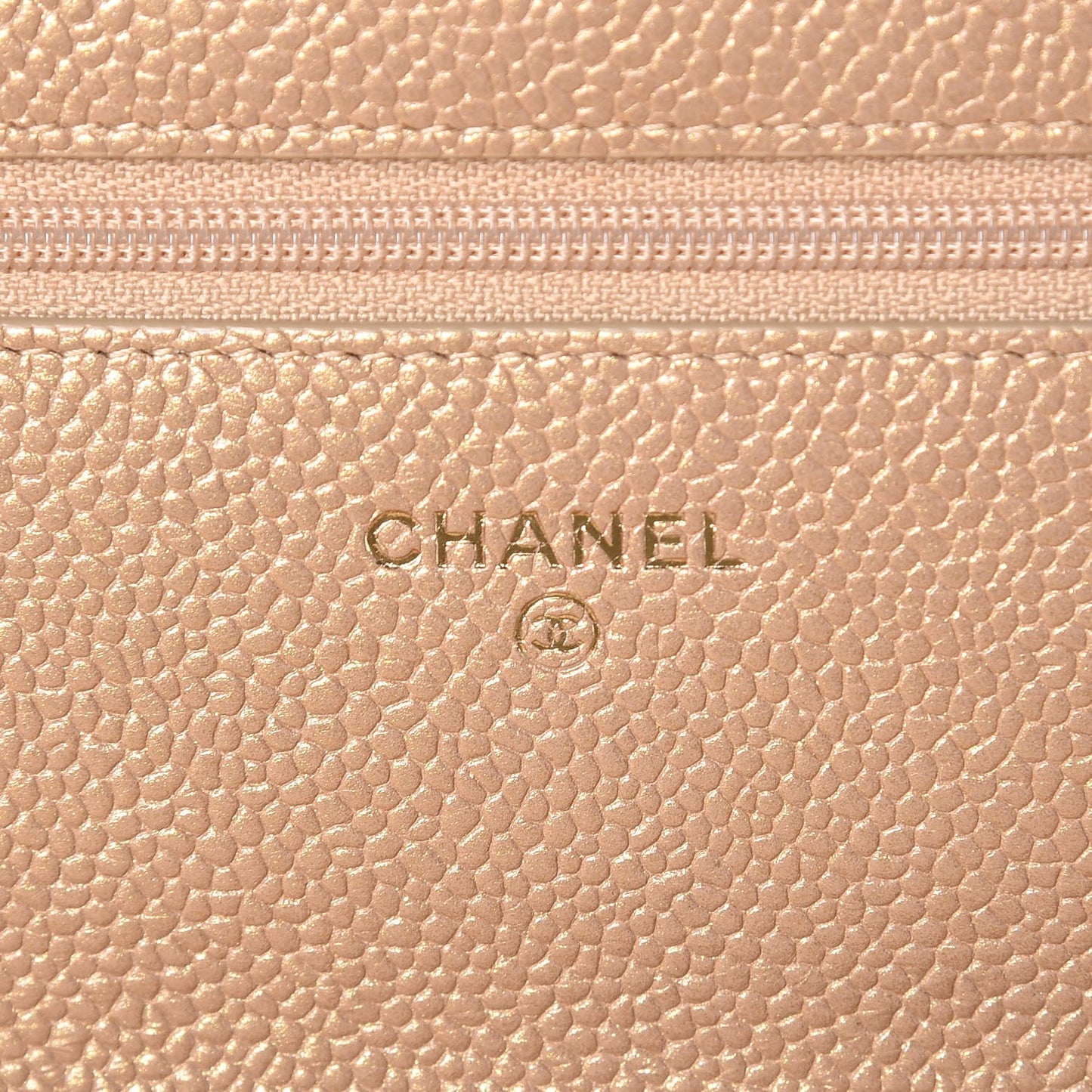Pearly Caviar Quilted Wallet On Chain WOC Gold