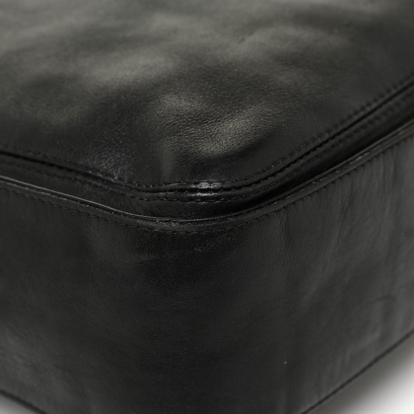 Lambskin Messenger Black