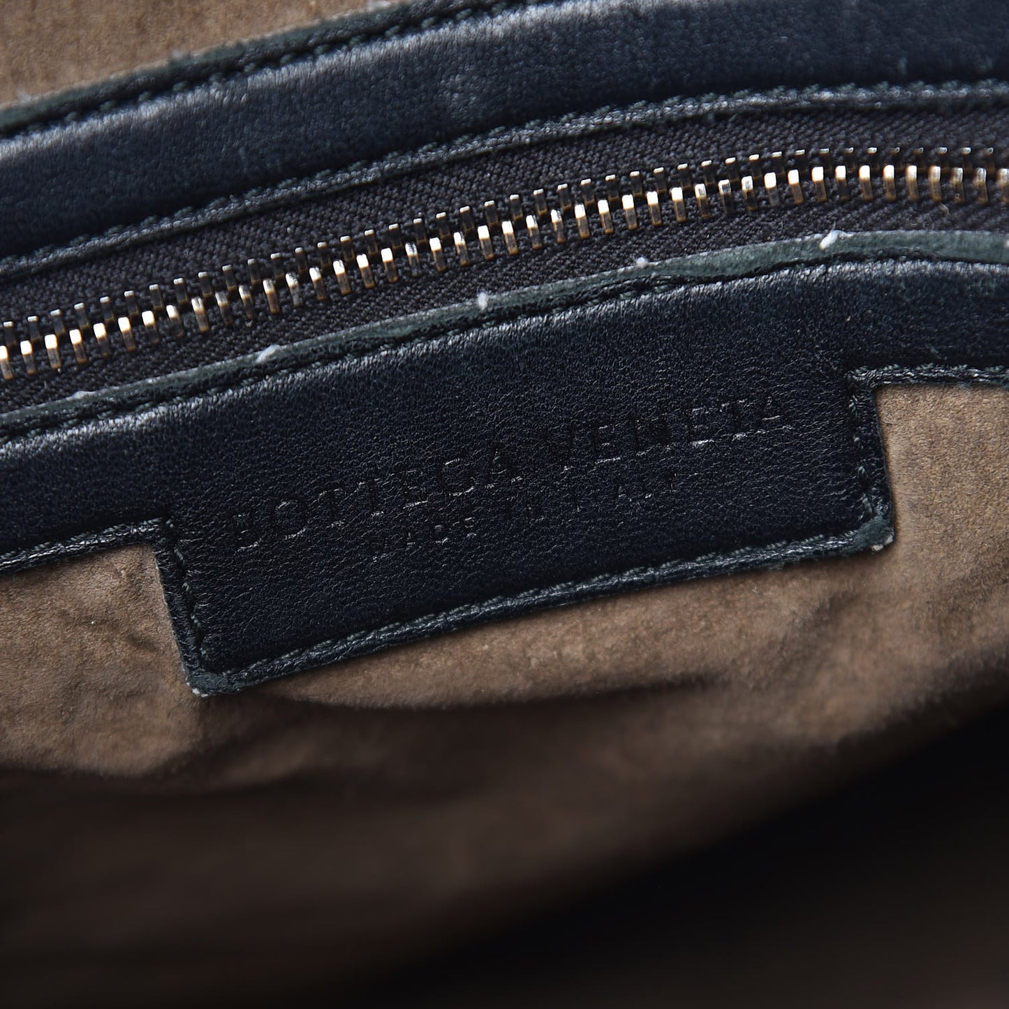 Nappa Intrecciato Large Veneta Hobo Black