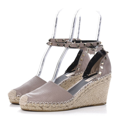 Valentino Garavani Grained Calfskin Rockstud Ankle Wrap Espadrille 15/85mm Wedges 40 Poudre 3 of 9