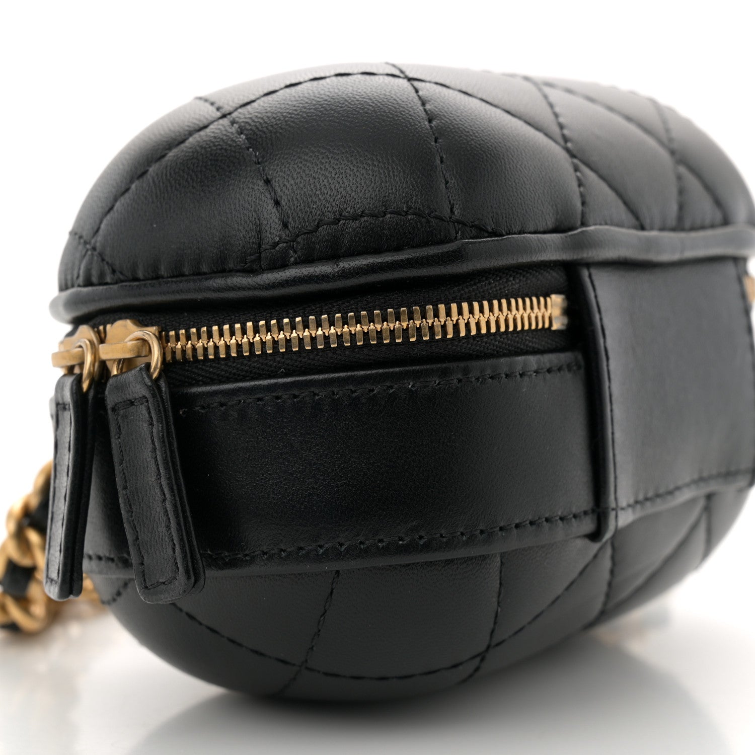 Chanel Lambskin Quilted CC Bubble Vanity Case With Chain Black 9 of 10