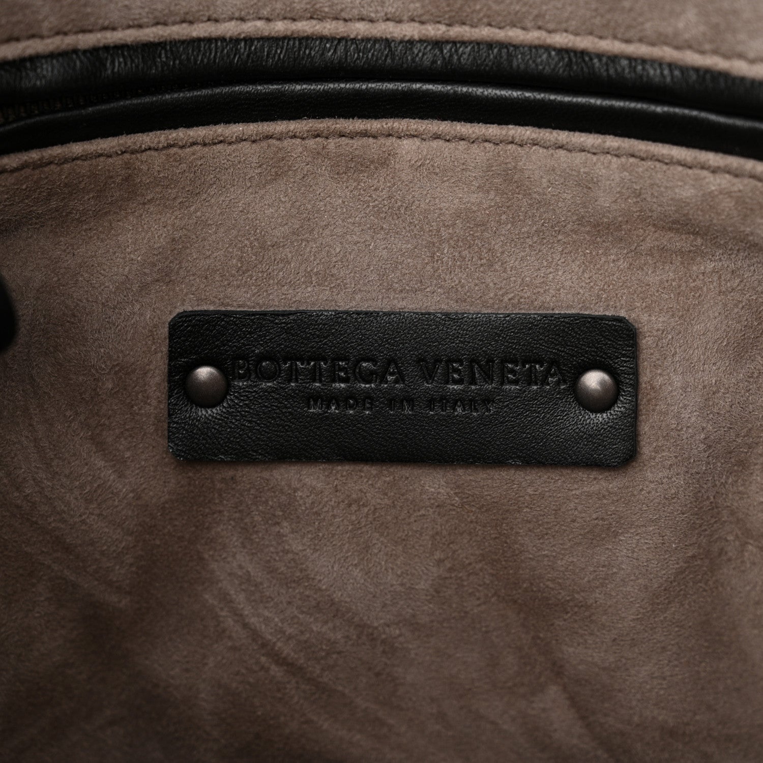 Bottega Veneta Nappa Ayers Cravaterria Intrecciato Nodini Bag Off White Black 6 of 14