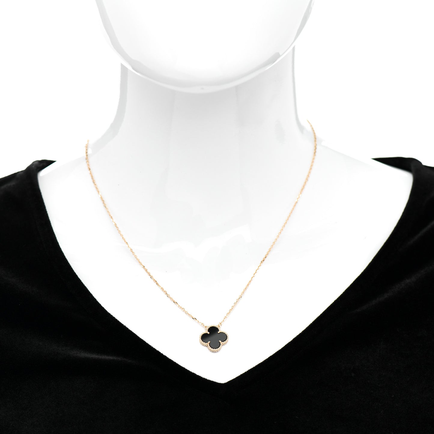 18K Yellow Gold Black Onyx Vintage Alhambra Pendant Necklace