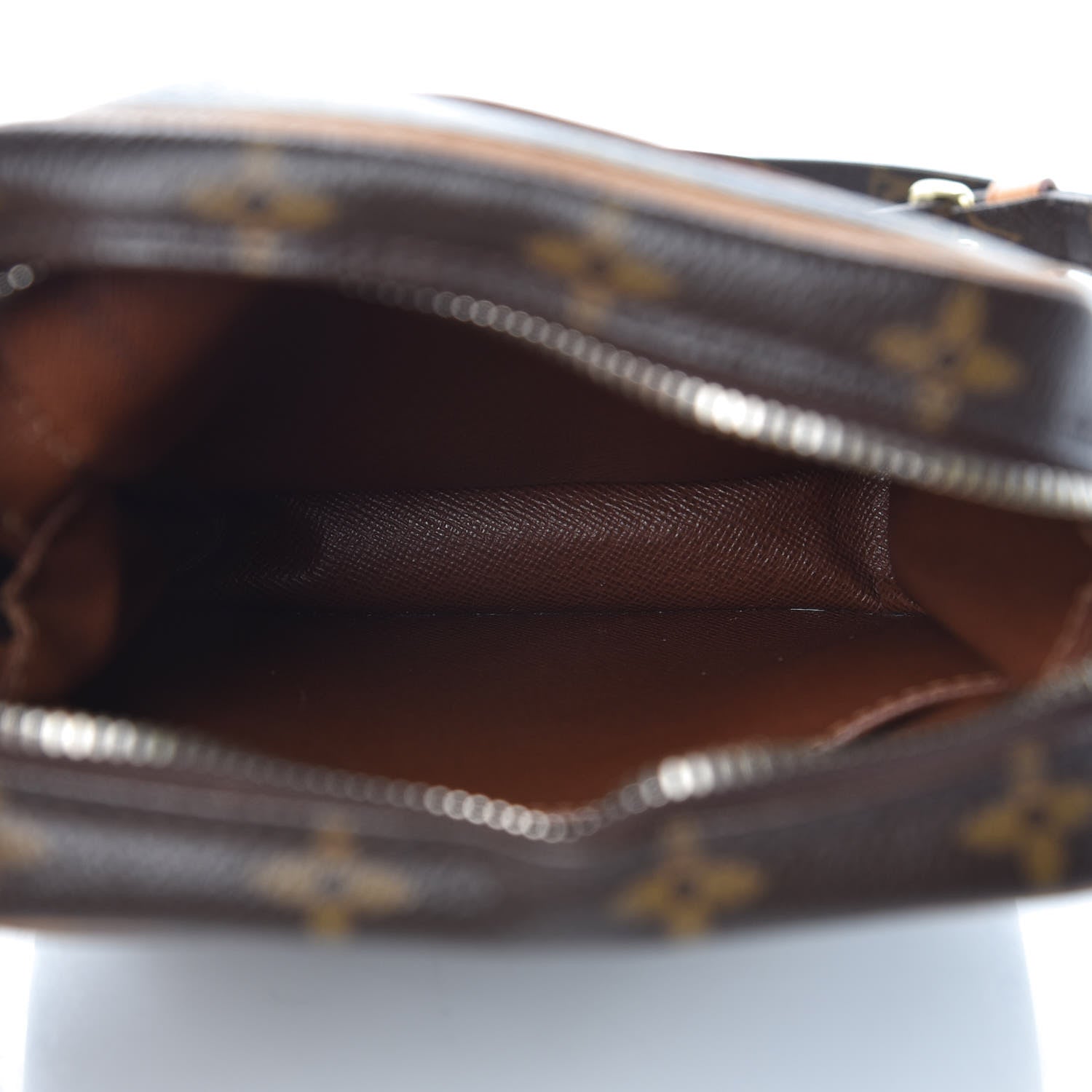 Louis Vuitton Monogram Danube 21 5 of 8