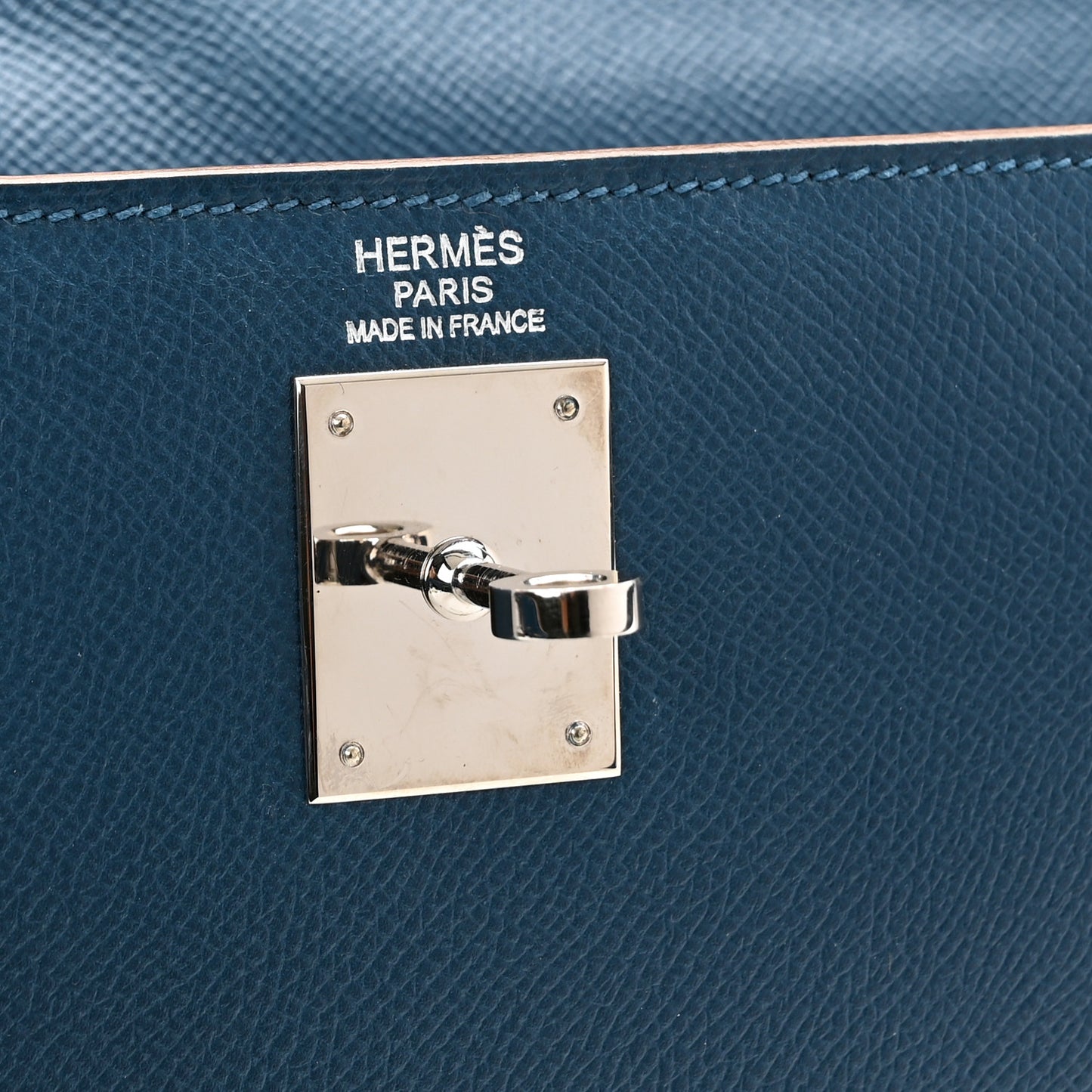 Epsom Kelly Flag Sellier 32 Bleu Thalassa White