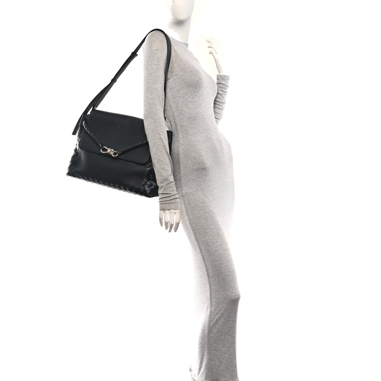 Bottega Veneta Grained Calfskin Intrecciato Andiamo Messenger Bag Black 2 of 11
