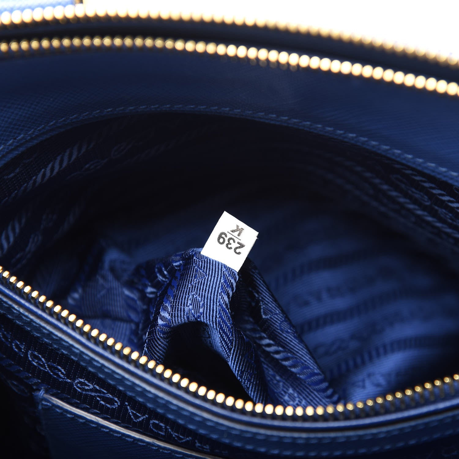 Prada Saffiano Medium Galleria Double Zip Tote Azzurro 10 of 16