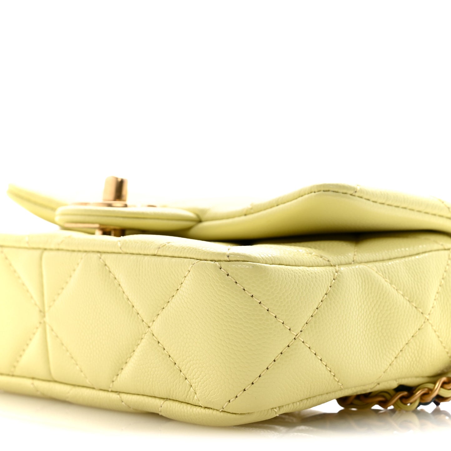 Shiny Caviar Belt Bag Light Green