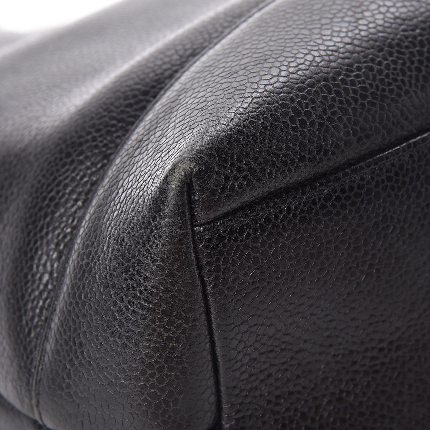 Caviar CC Shoulder Bag Black