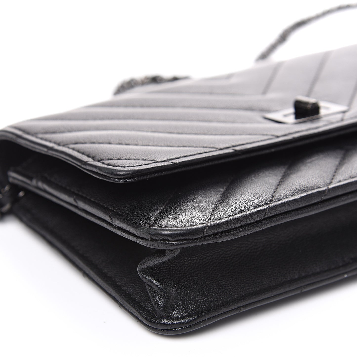 Sheepskin Chevron Quilted Reissue Wallet On Chain WOC So Black
