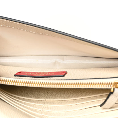 Valentino Garavani Grainy Calfskin VLogo Wallet With Chain Light Ivory 5 of 10