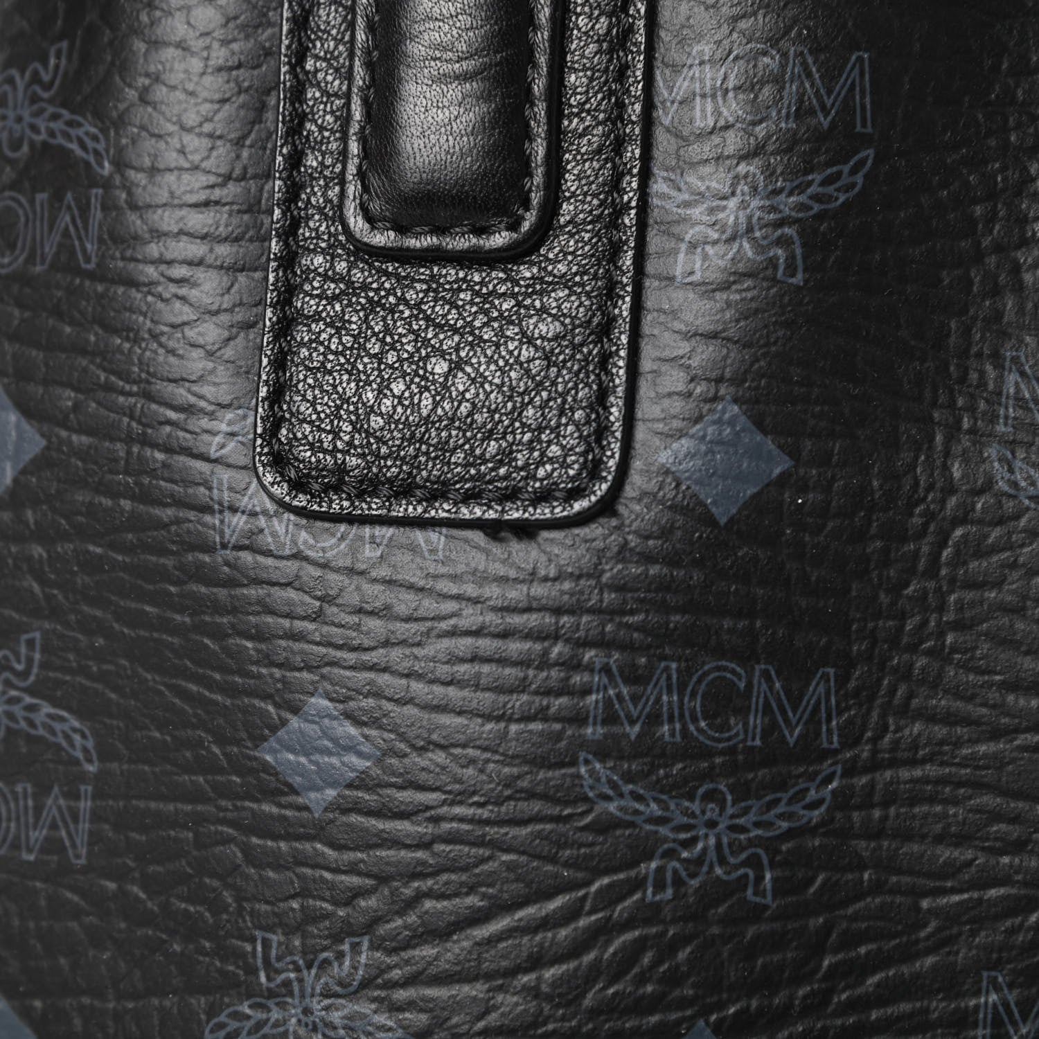 MCM Visetos Medium Liz Reversible Shopper Tote Black 13 of 18