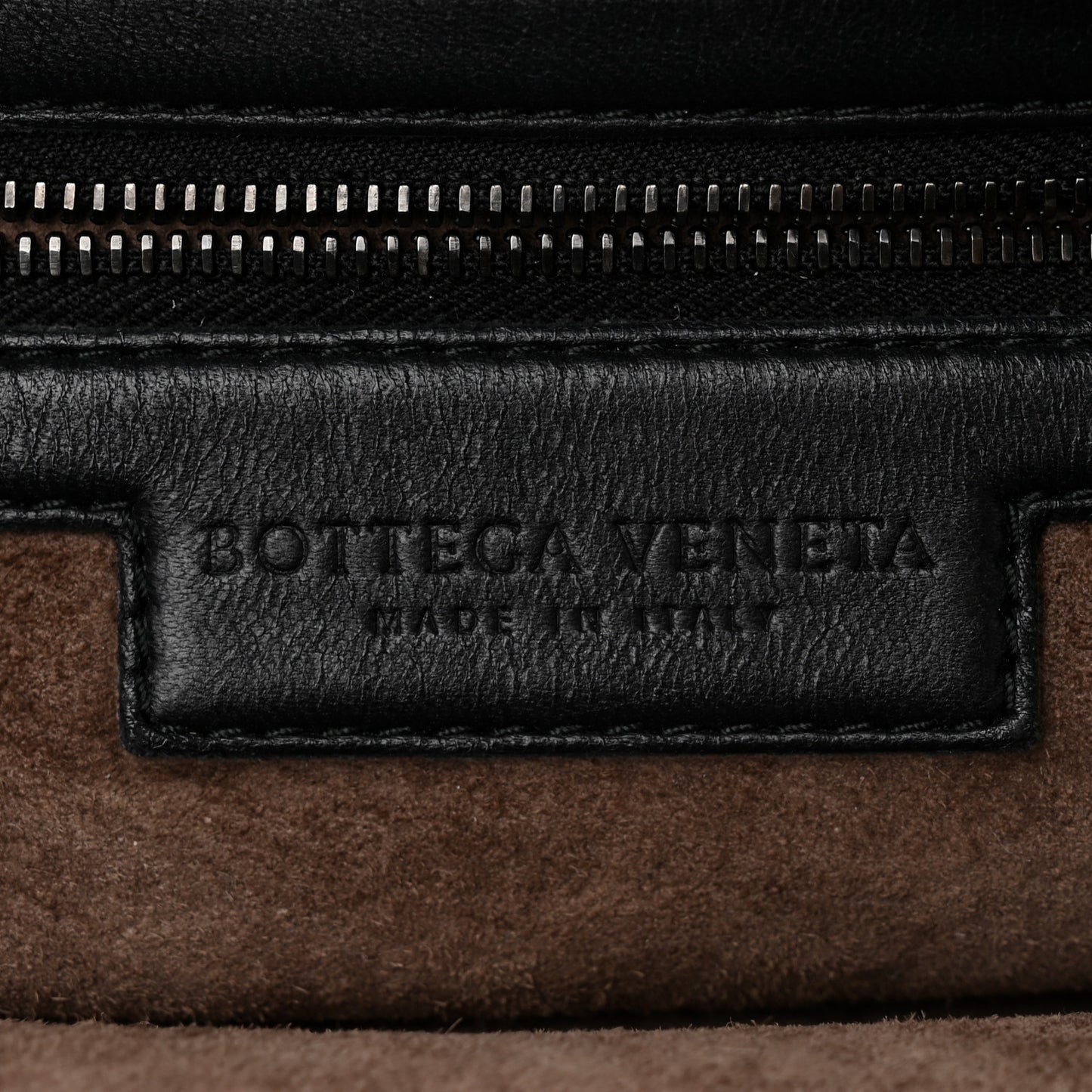Nappa Intrecciato Medium Veneta Hobo Ebano