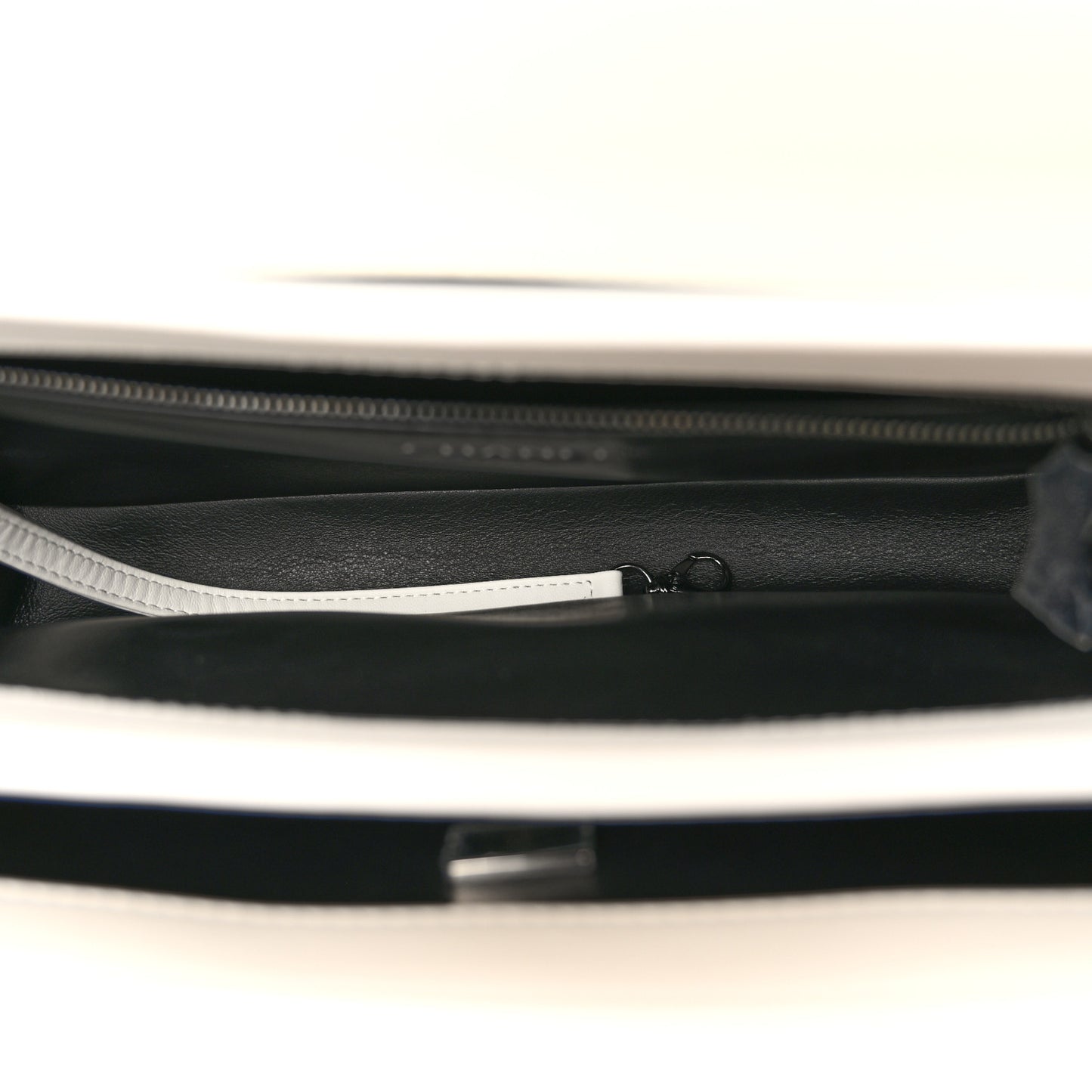 Lambskin Quilted Medium Trendy CC Flap Dual Handle Bag White