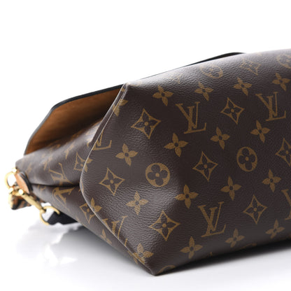 Louis Vuitton Monogram Beaubourg MM 7 of 11