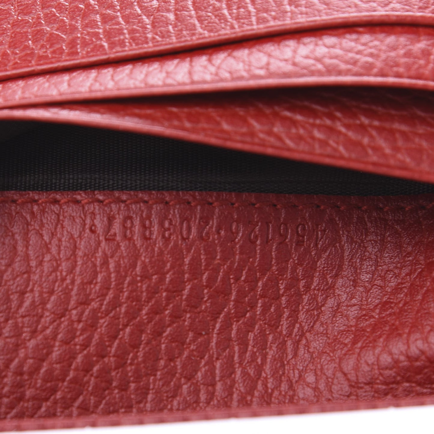 Pebbled Calfskin GG Marmont Card Case Hibiscus Red