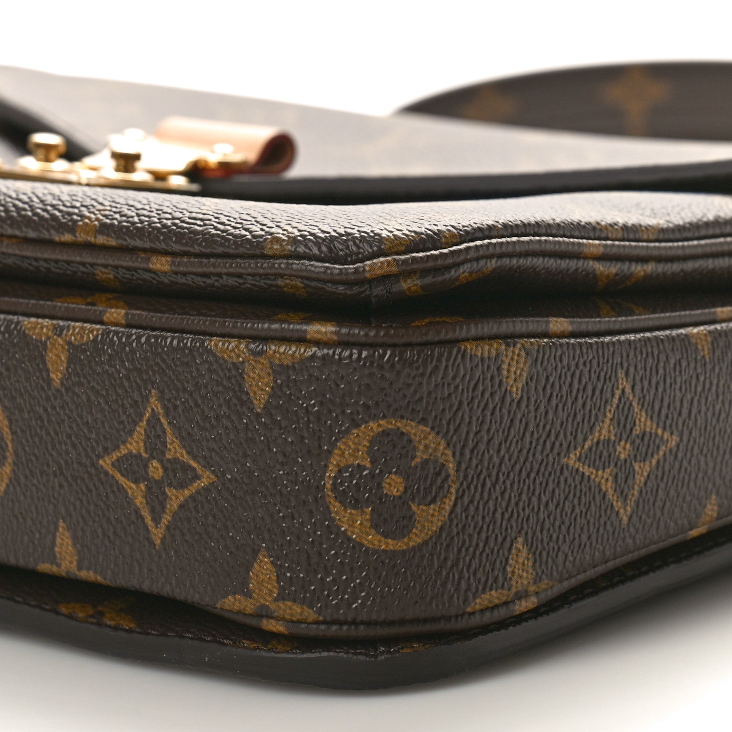 Louis Vuitton Monogram Pochette Metis 9 of 9