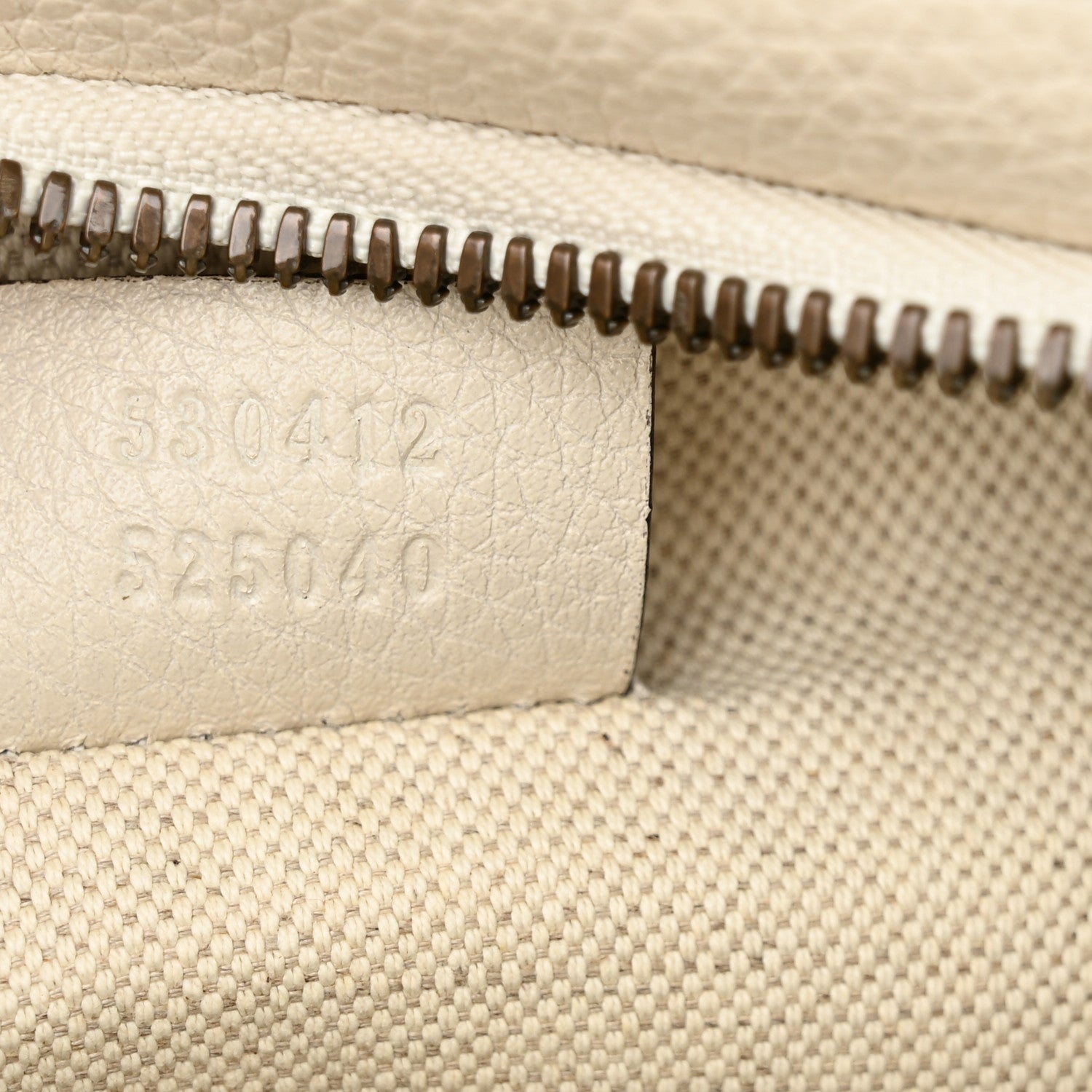 Gucci Grained Calfskin Logo Belt Bag White 7 of 11