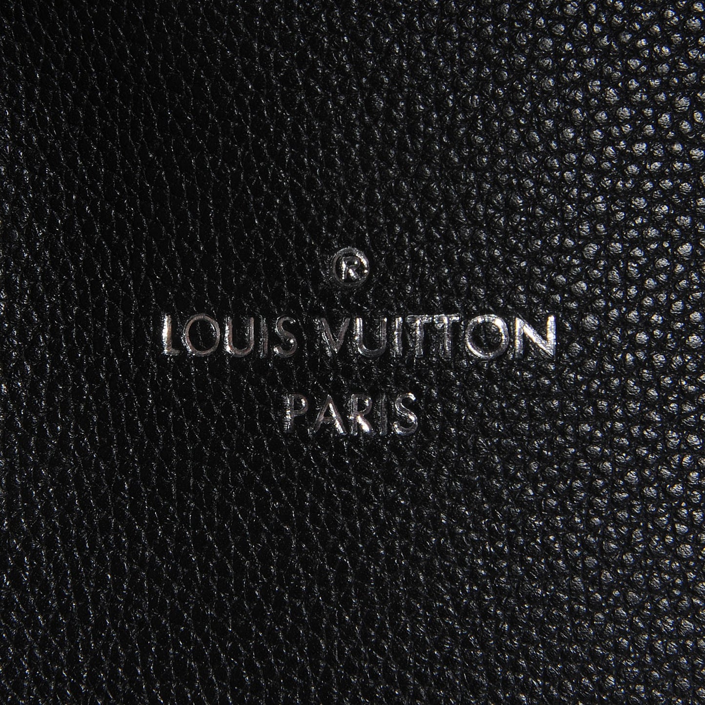 Cuir Taurillon Soft Lockit PM Black