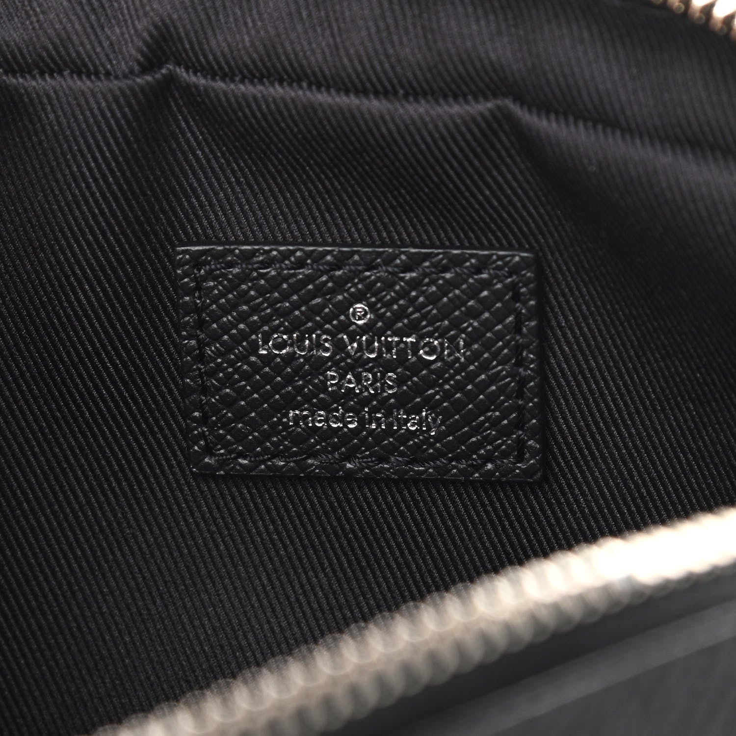 Louis Vuitton Taiga Monogram Outdoor Bumbag Black 6 of 9