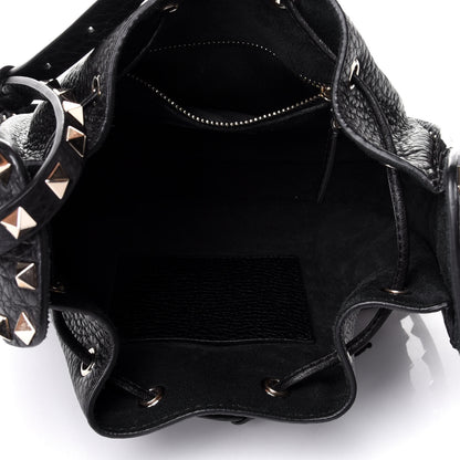Valentino Garavani Grained Calfskin Rockstud Bucket Bag Black 4 of 5