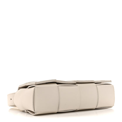 Bottega Veneta Nappa Maxi Intreccio The Belt Cassette Bag White 4 of 10