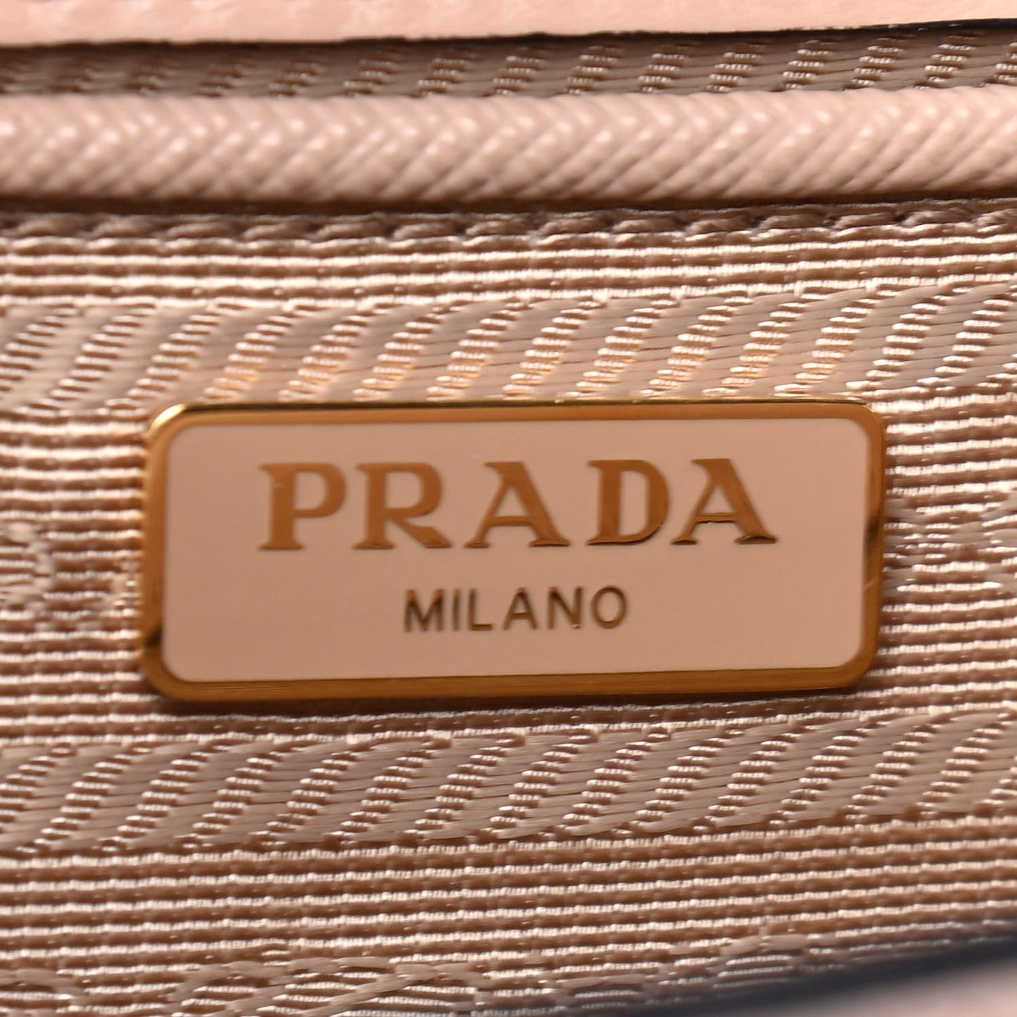 Saffiano Chain Shoulder Bag Cammeo