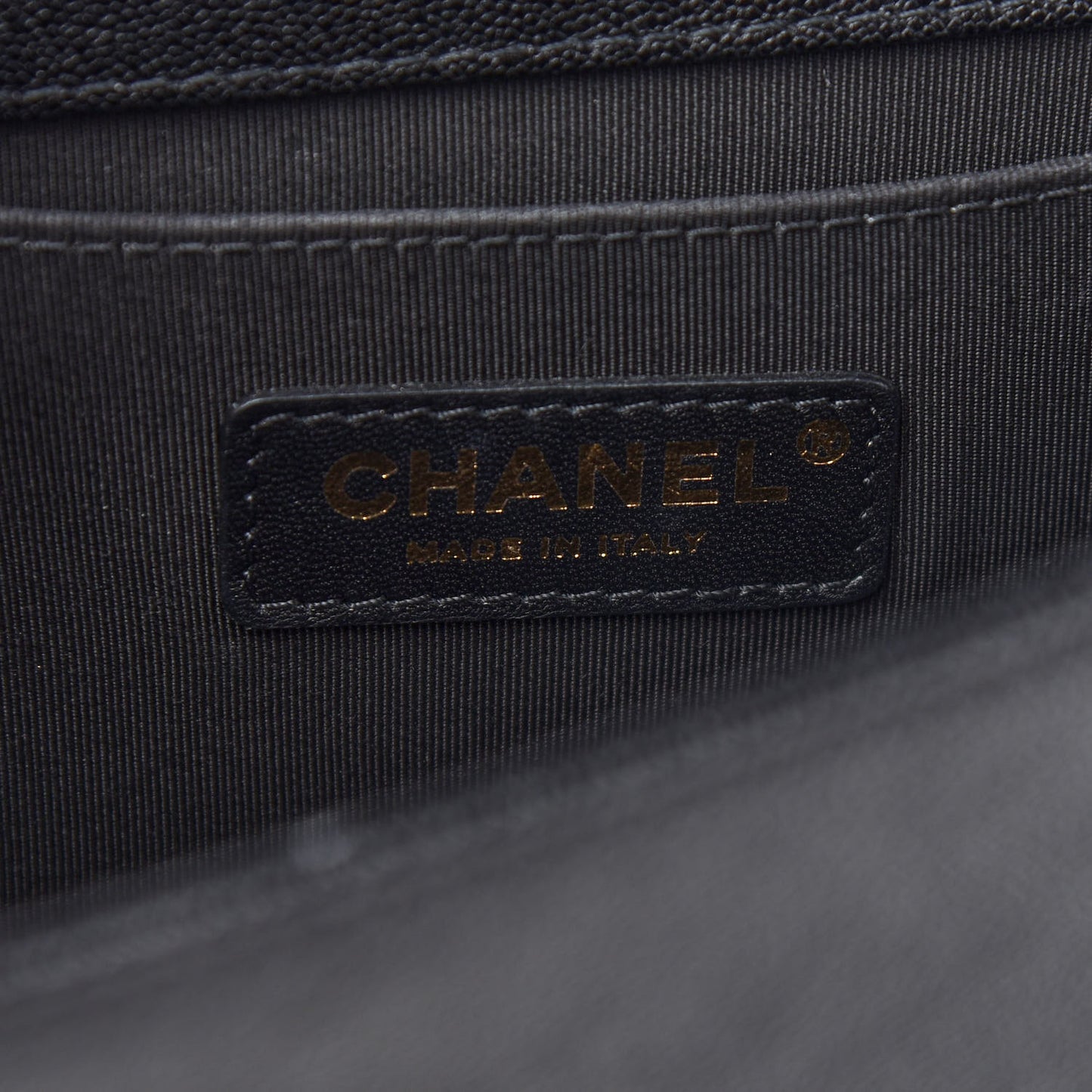 Caviar Chevron Quilted Medium Boy Flap Black