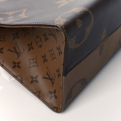 Louis Vuitton Reverse Monogram Giant Onthego MM 9 of 10