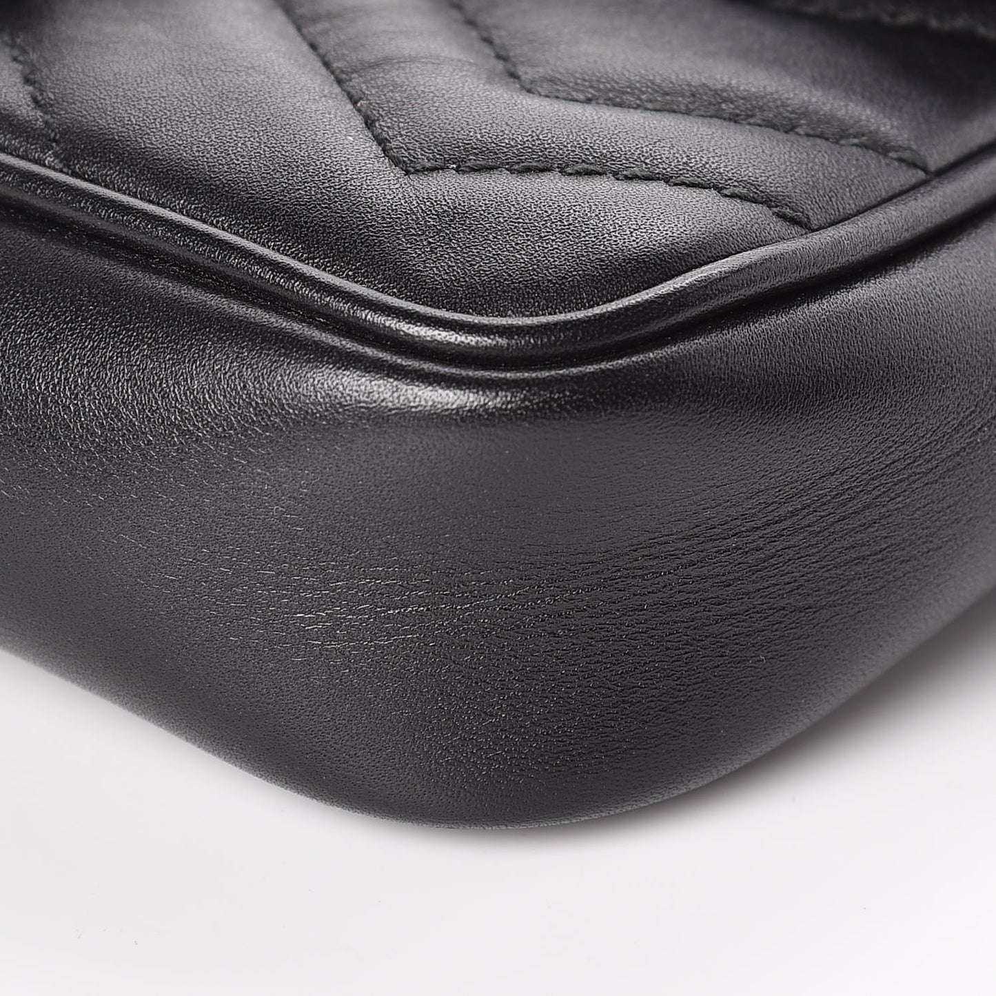 Calfskin Matelasse Super Mini GG Marmont Shoulder Bag Black