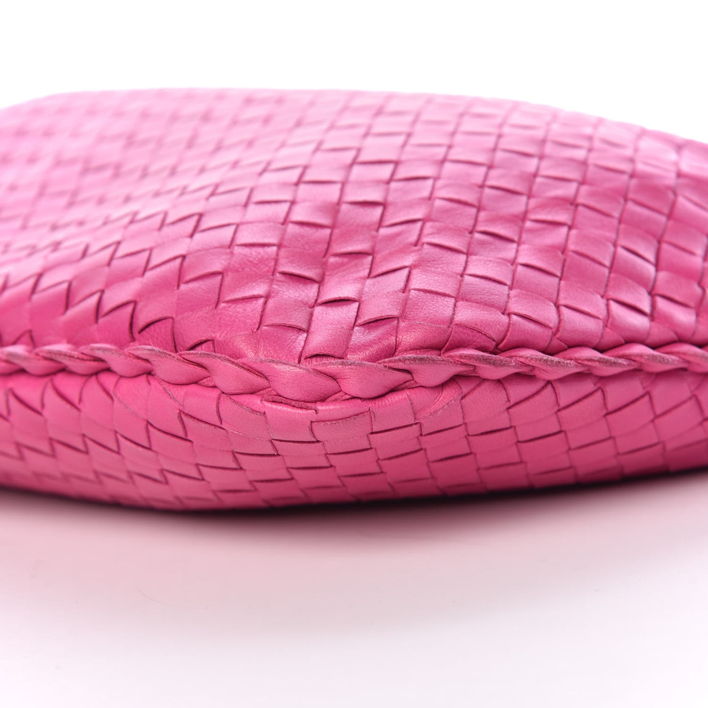 Nappa Intrecciato Medium Veneta Hobo Fuchsia