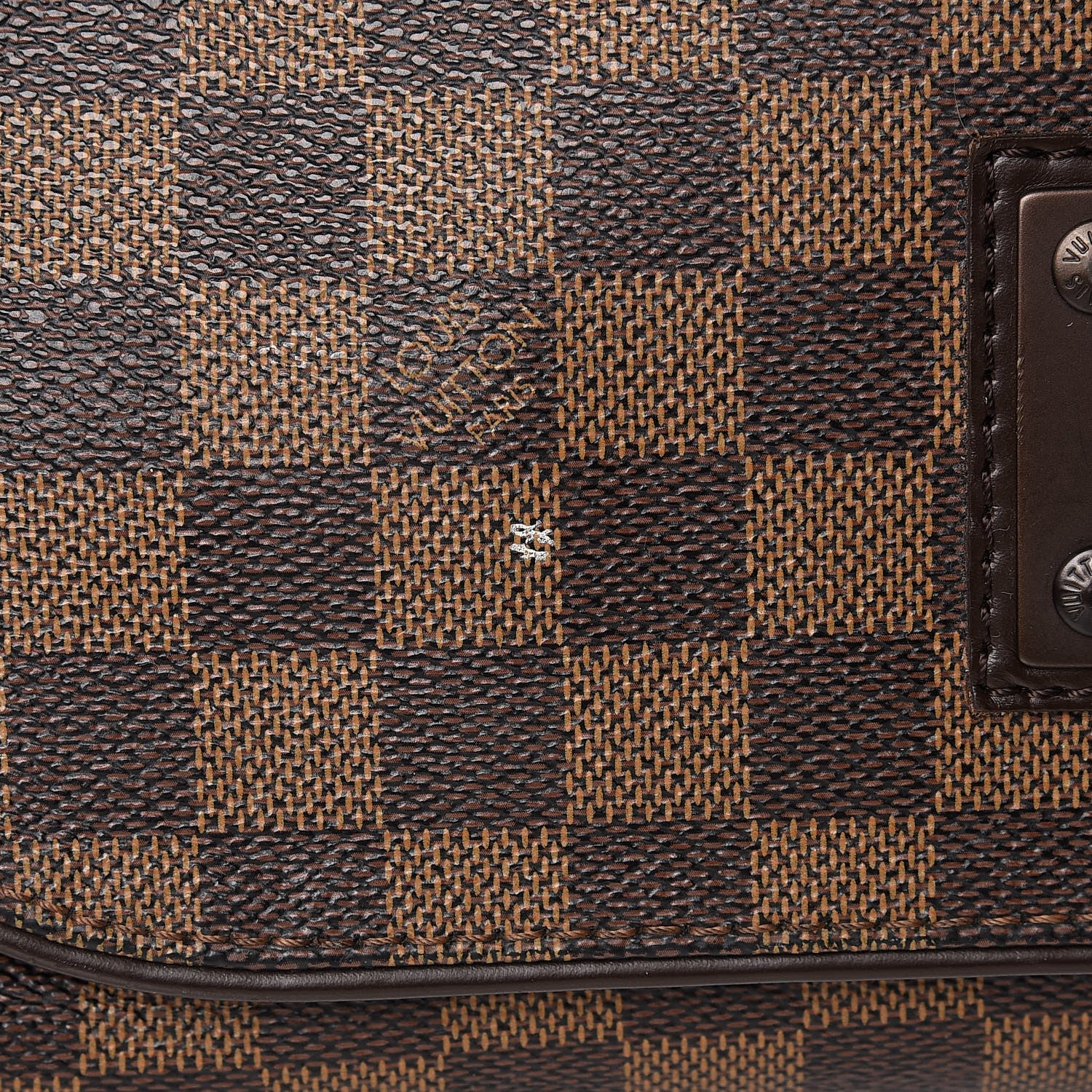 Louis Vuitton Damier Ebene Brooklyn MM 16 of 18