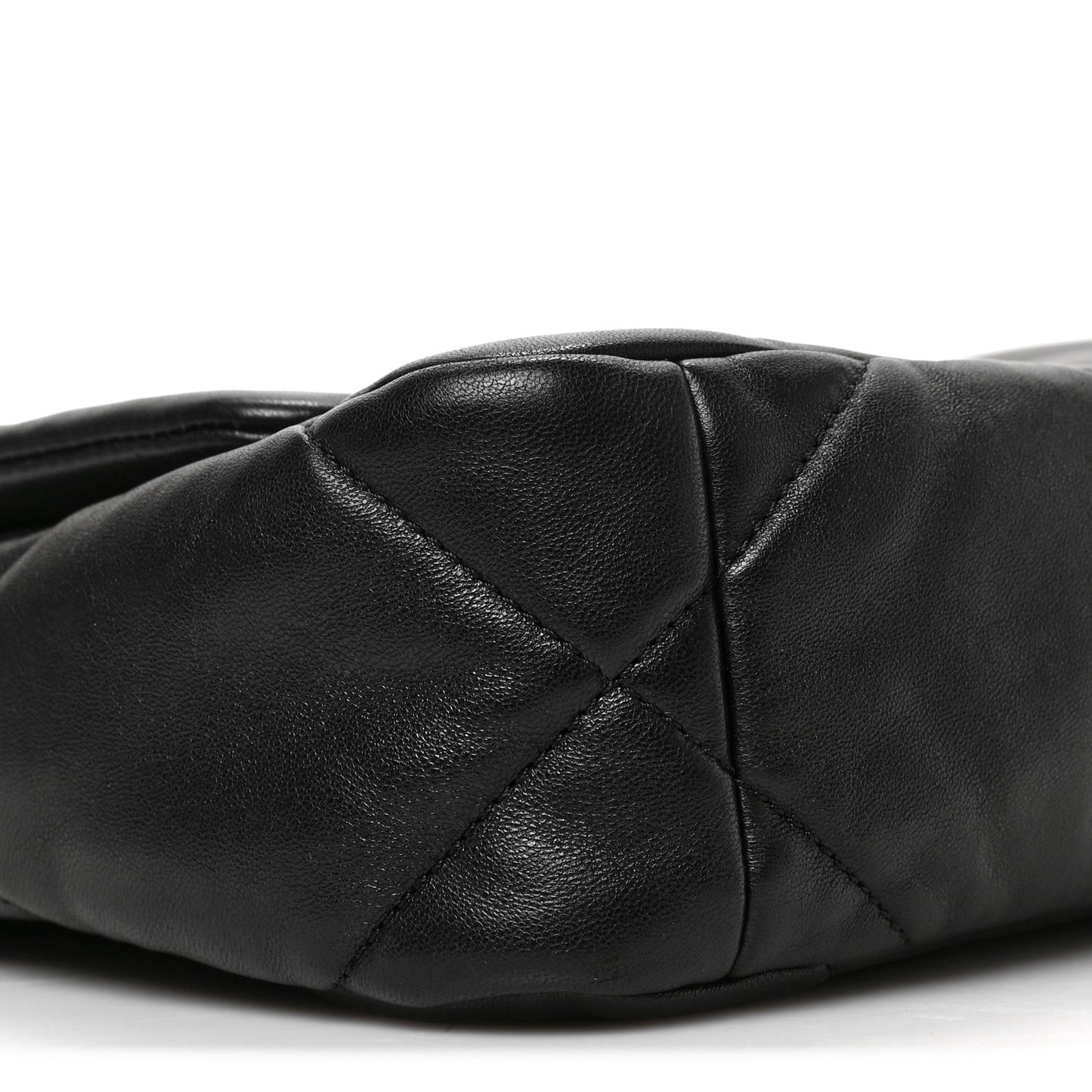 Lambskin Quilted Medium Chanel 19 Flap Black