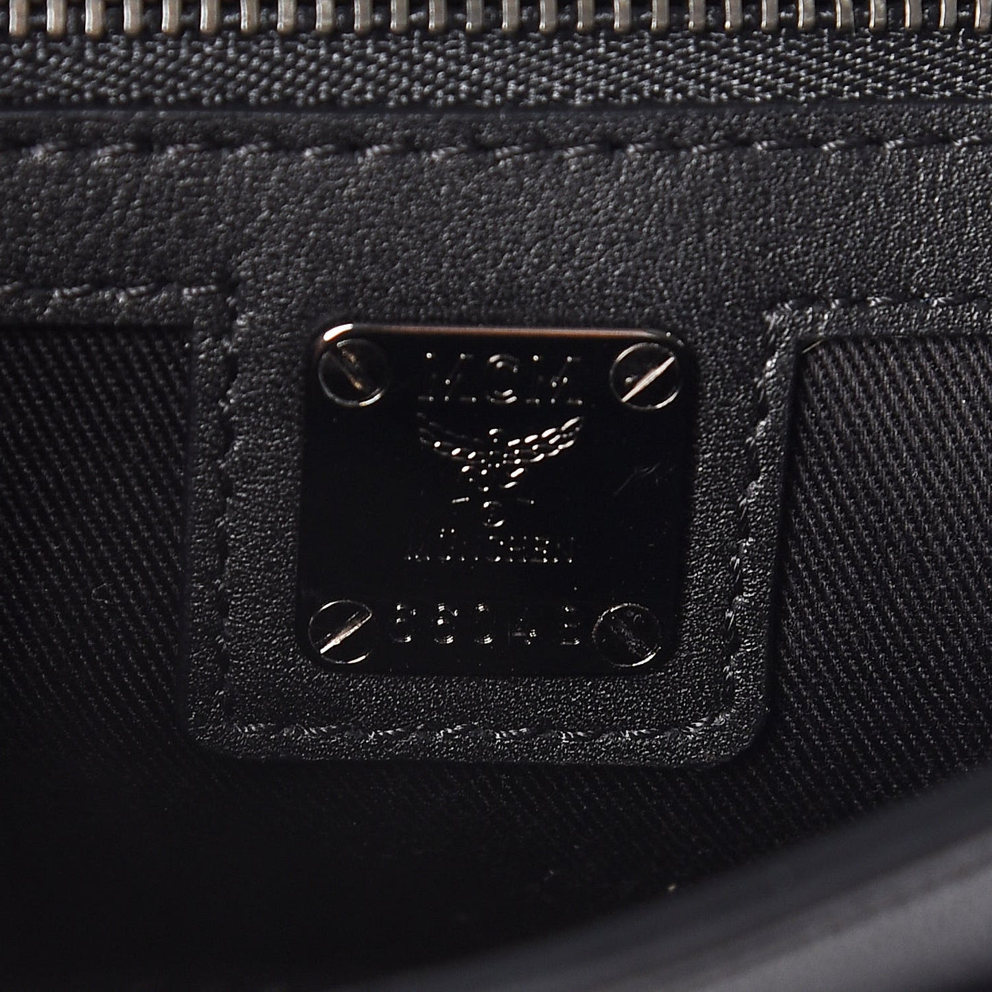 Visetos Diamond Flap Crossbody Black