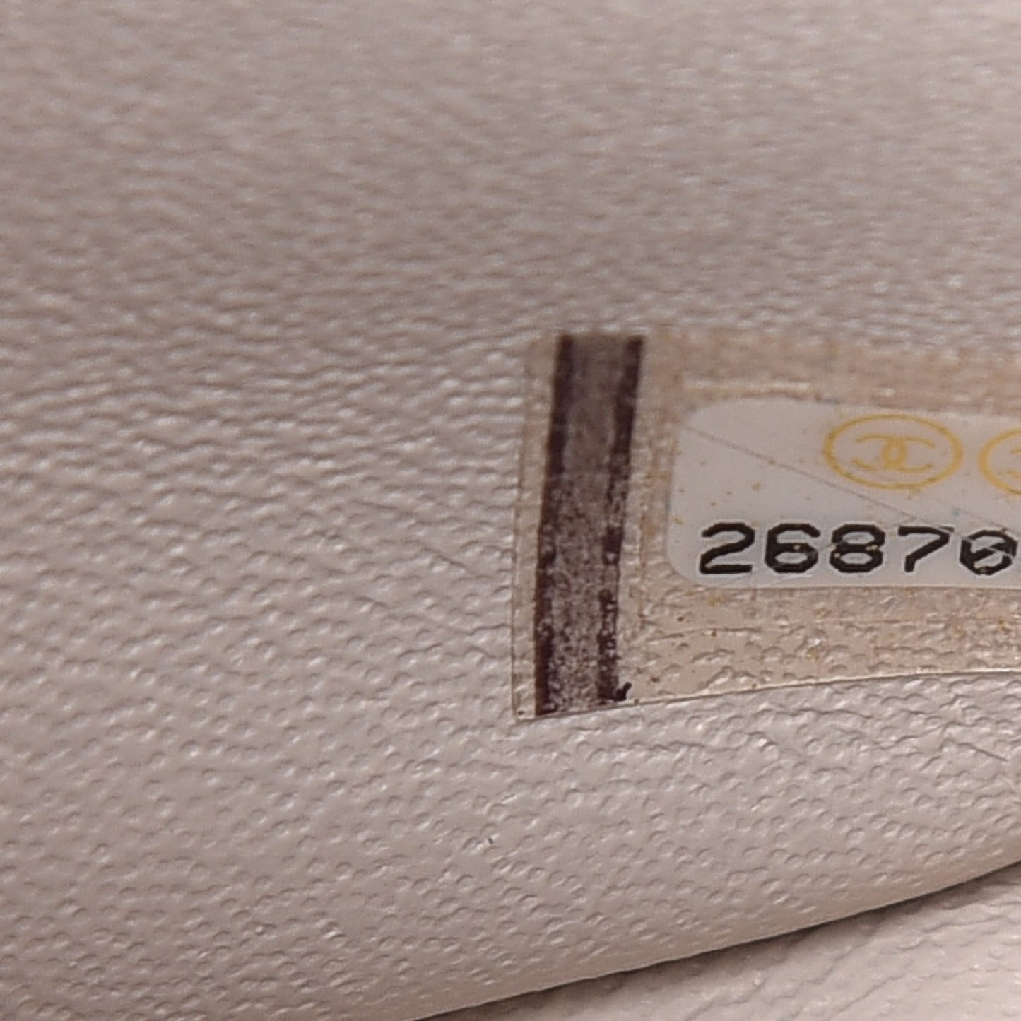 Aged Calfskin Chevron Quilted 2.55 Reissue 225 Flap Ivory