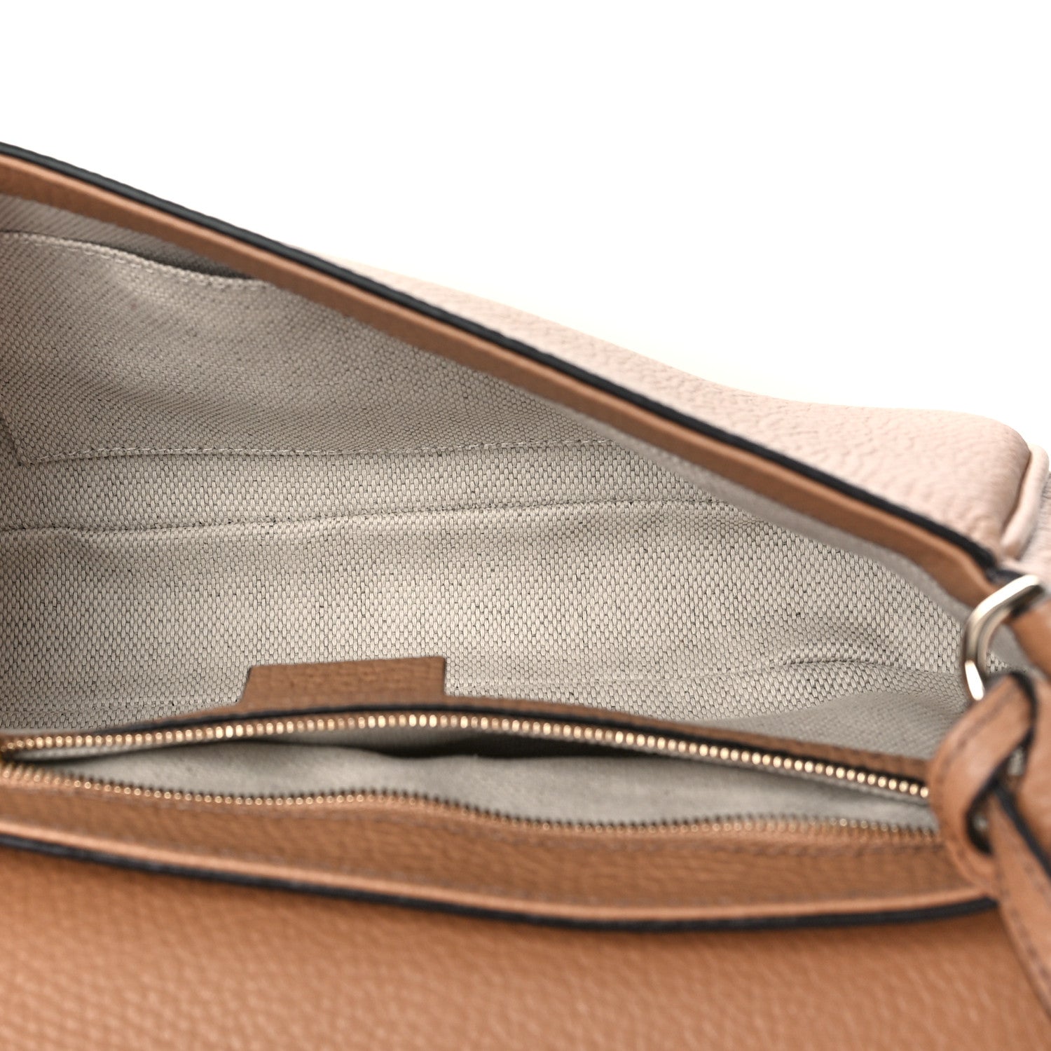 Gucci Pebbled Calfskin Medium Soho Flap Crossbody Camelia 5 of 9