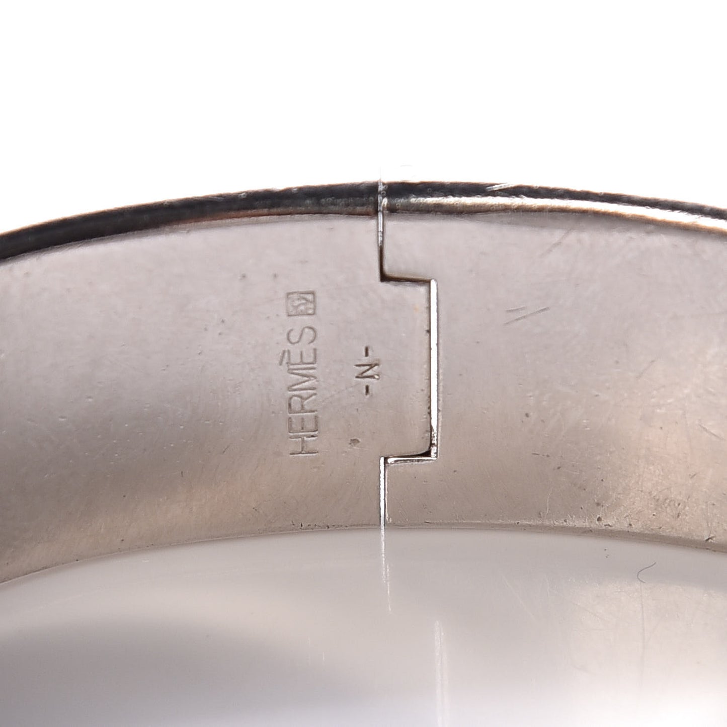 Enamel Wide Clic Clac H Bracelet PM White